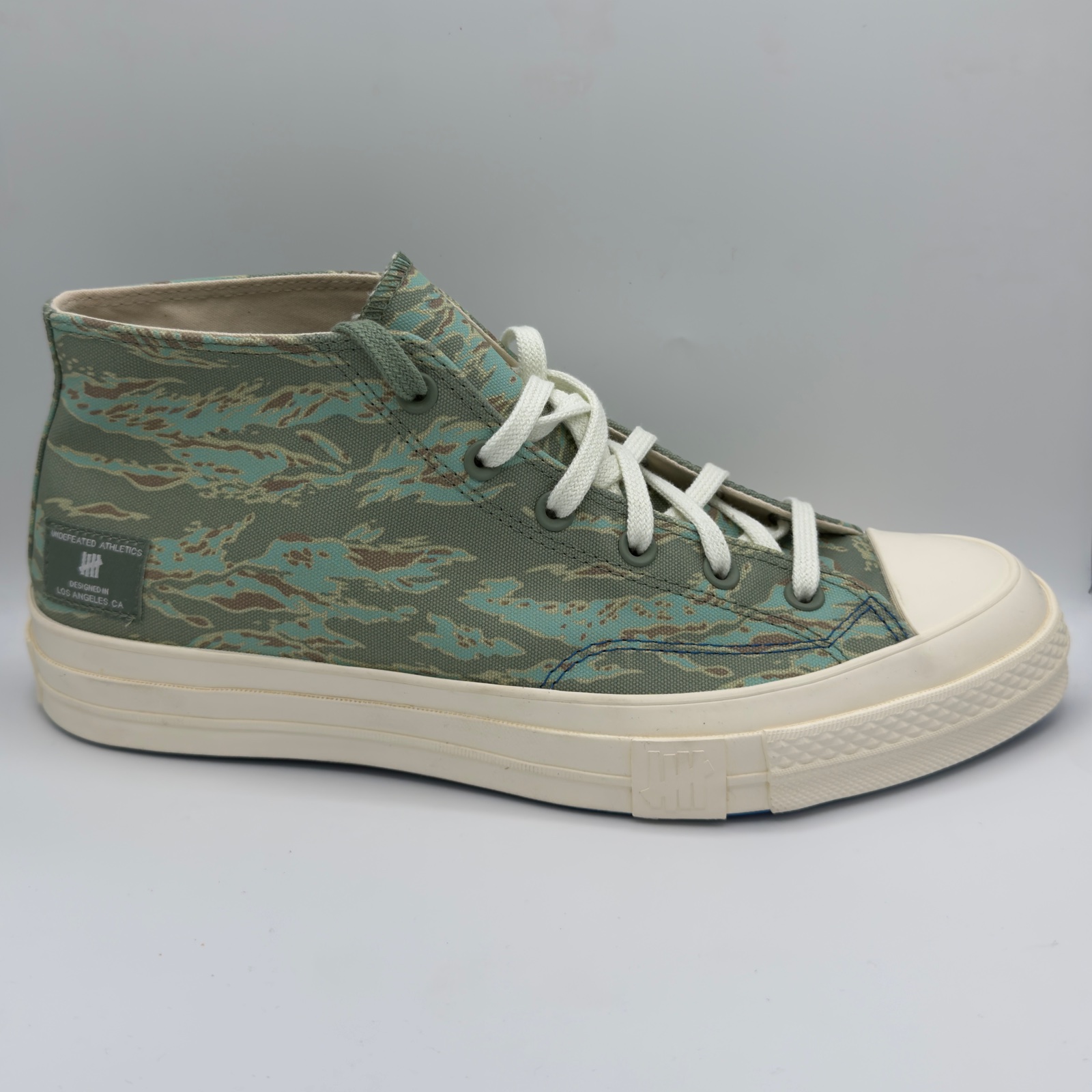 Converse Chuck Taylor Mid x Undefeated Forest
