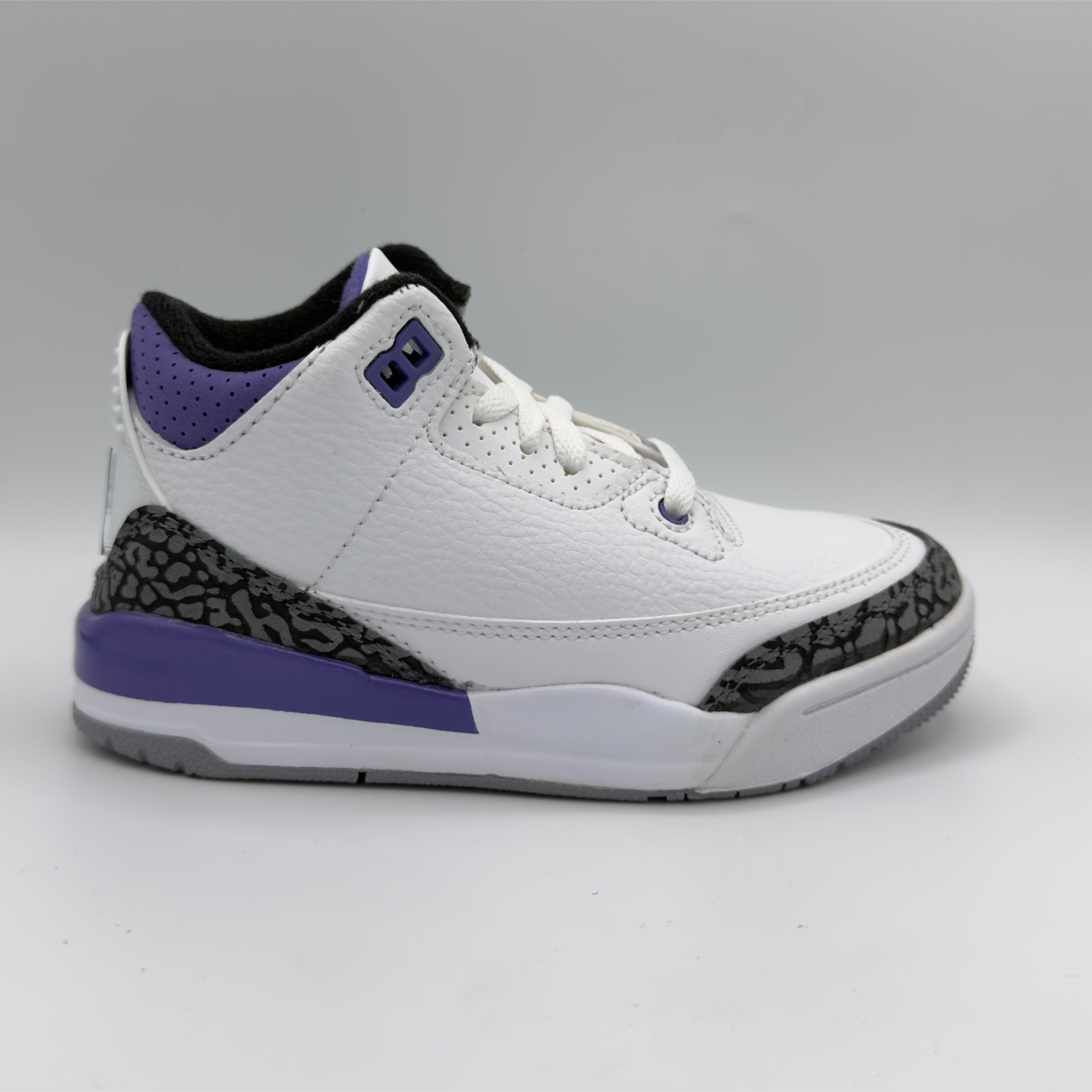 Jordan 3 "Dark Iris"