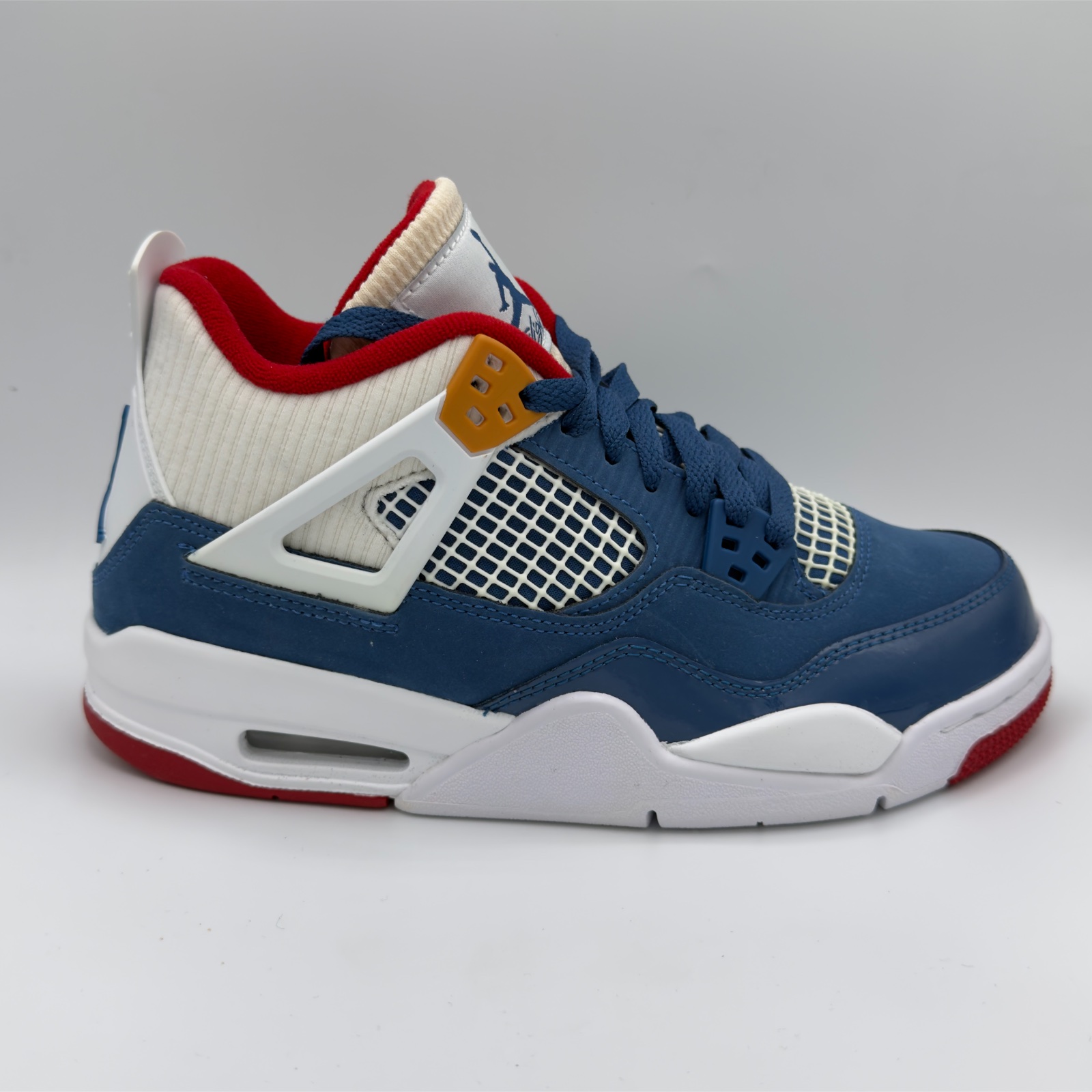 Jordan 4 "Messy Room"
