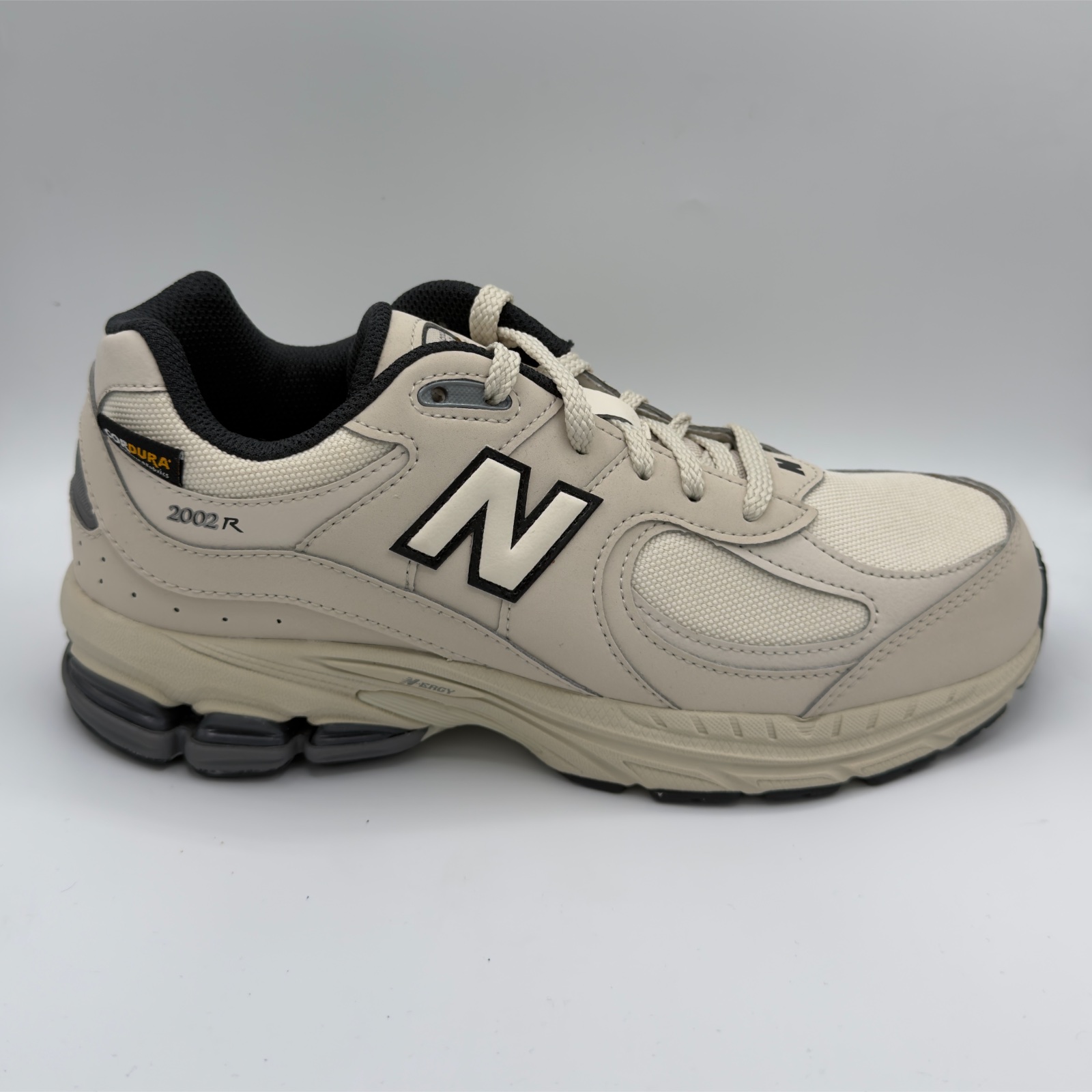 New Balance 2002R Timberwolf Black